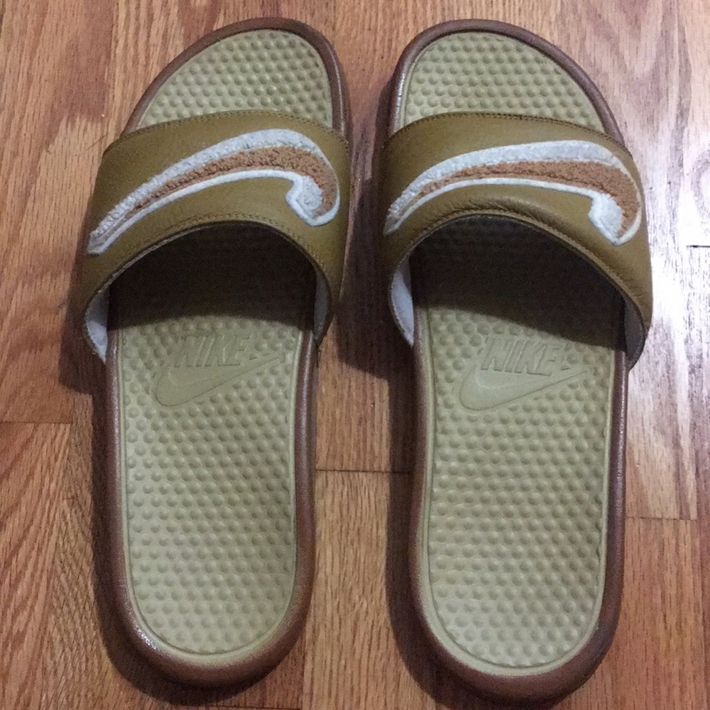 Nike Benassi JDI Chenille Muted Bronze Slides